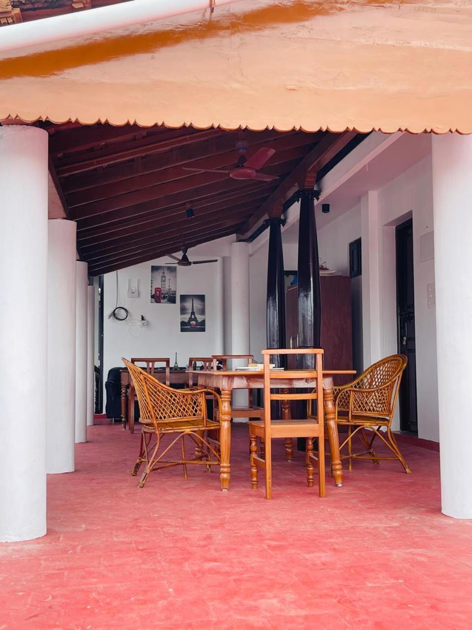 La Villa Marseille ポンディシェリ エクステリア 写真