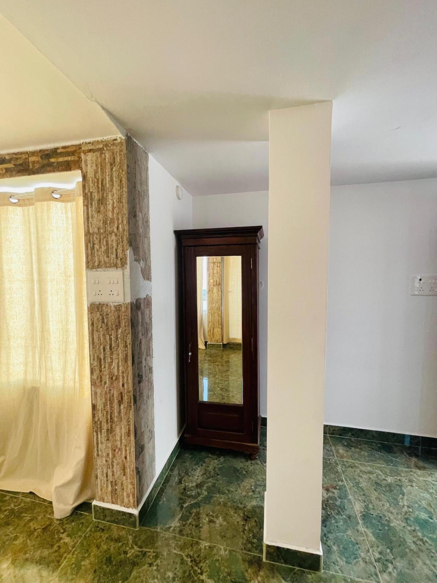 La Villa Marseille ポンディシェリ エクステリア 写真